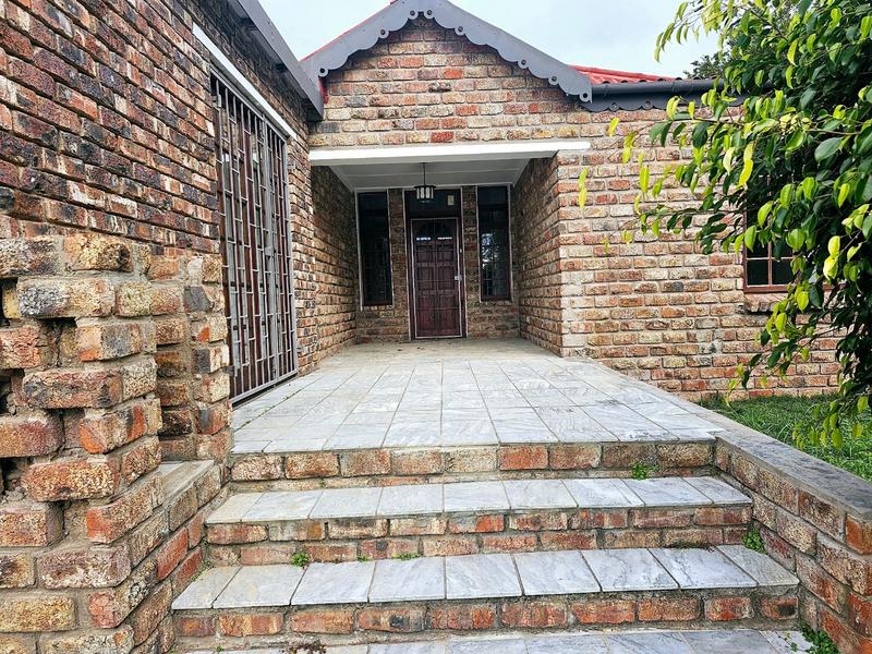 3 Bedroom Property for Sale in Mossel Bay Central Western Cape